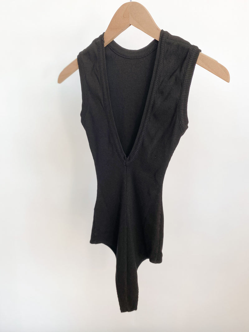 Sutton V Back Bodysuit - Black - house of lolo
