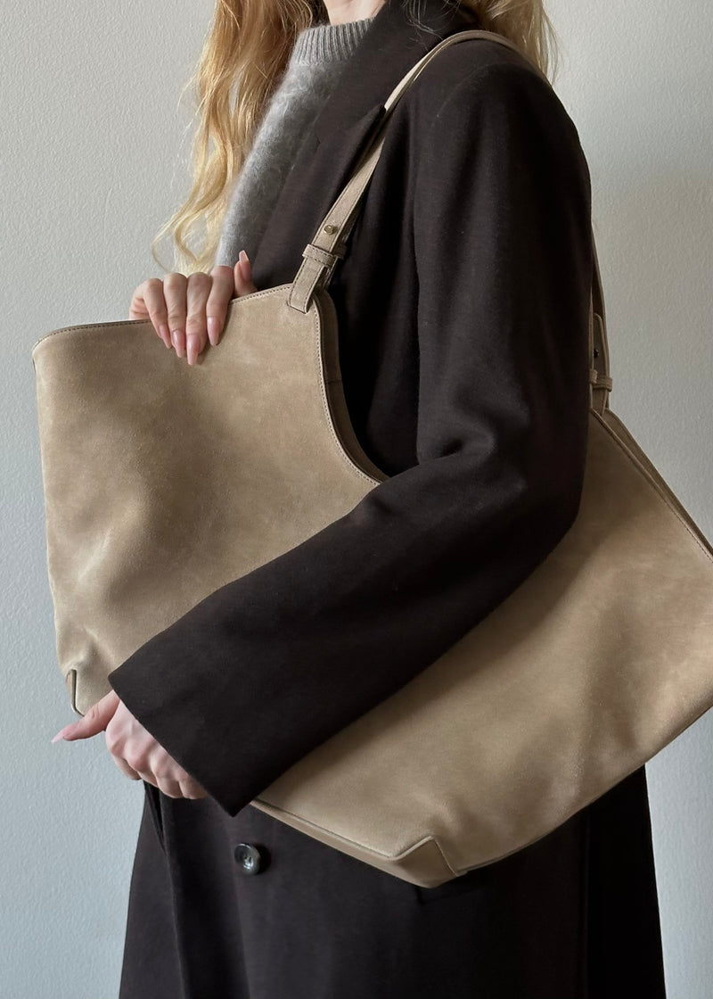 Dahlia Suede Tote Bag - Sand