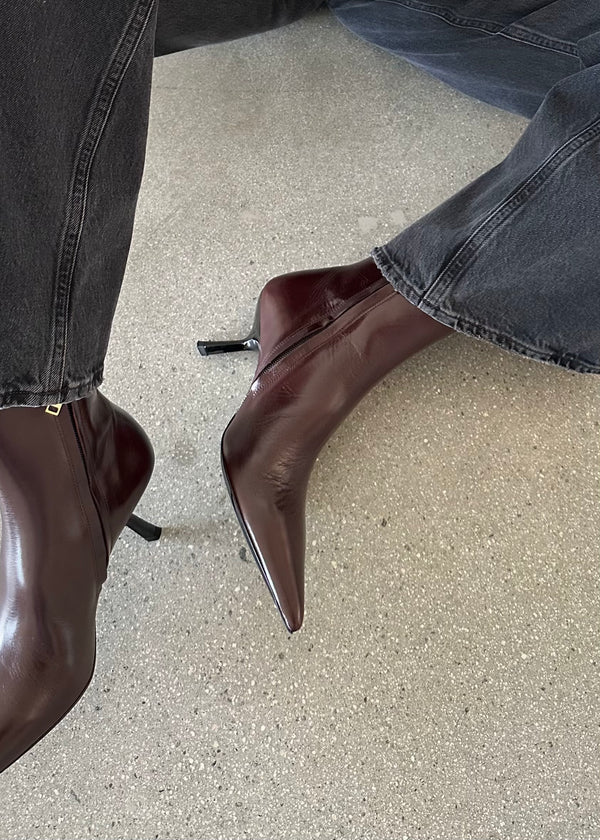 Hilda High Heel Boots - Bordeaux