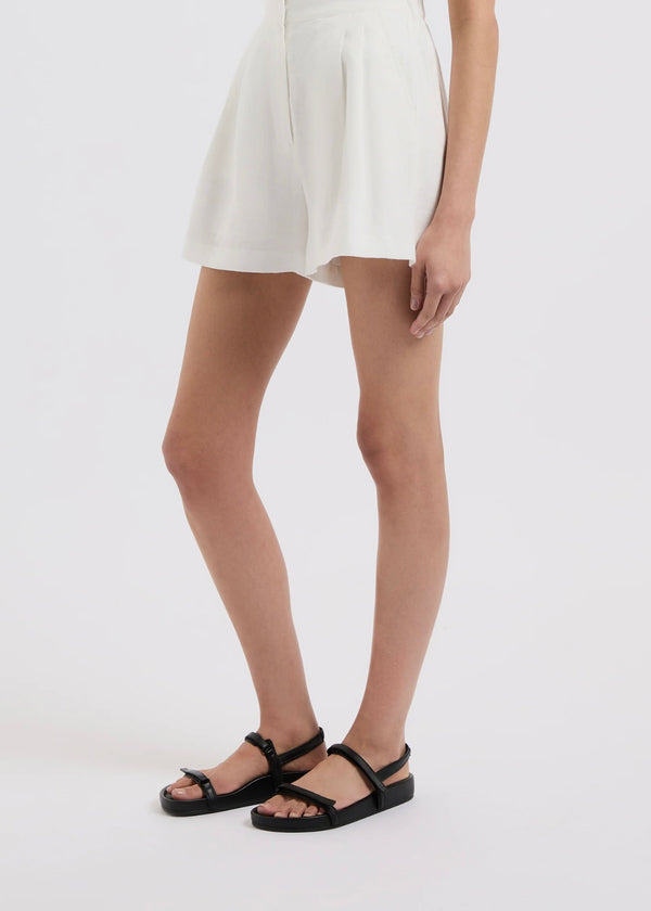 Thilda Tailored Short - White