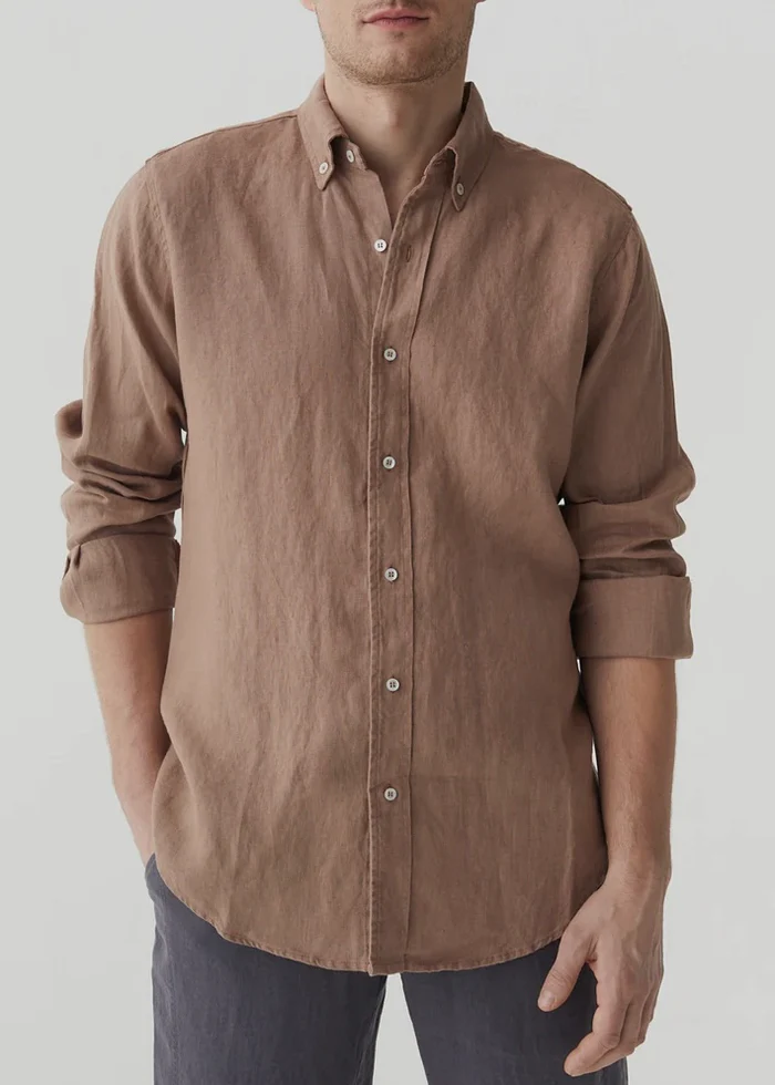 Classic Men's Linen Shirt Sintra in Pastel Brown